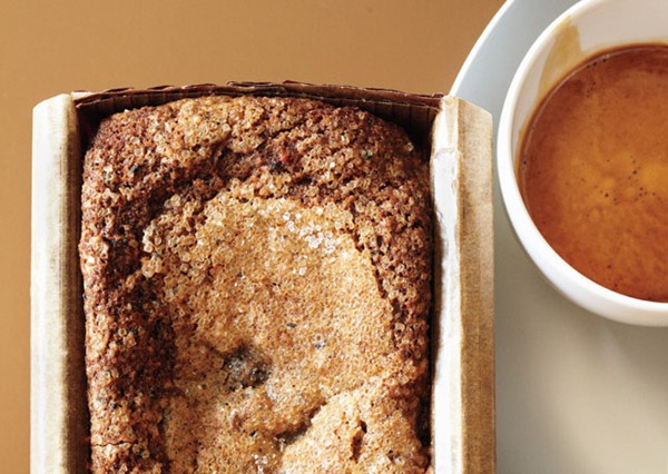 Black sesame-pear tea cake