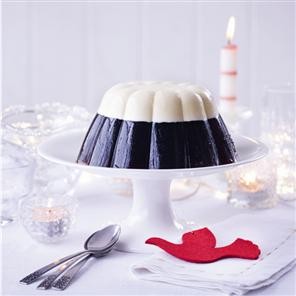Black velvet and cream jelly