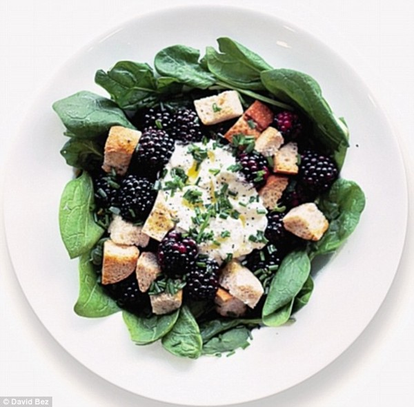 Blackberries, cottage cheese, spinach and croutons