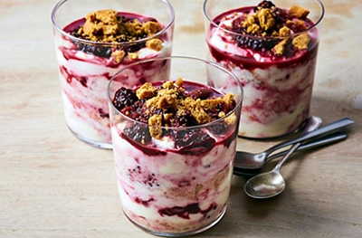 Blackberry & apple ripple fool