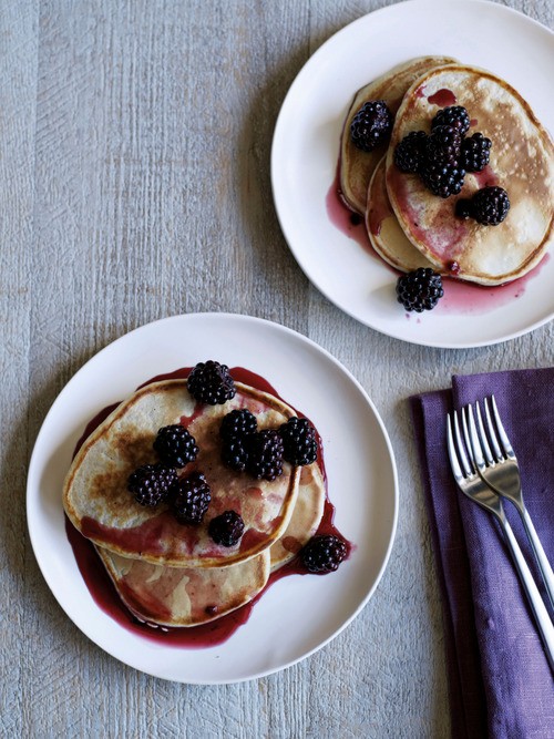 Blackberry & maple syrup pancakes