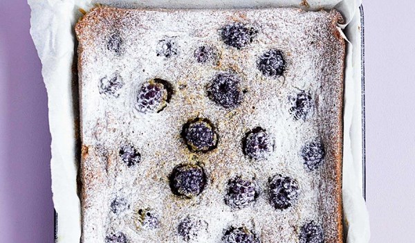 Blackberry & pistachio cake