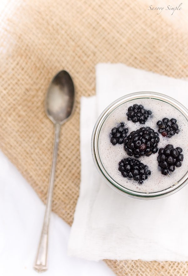 Blackberry amaranth porridge