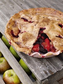 Blackberry and apple pie