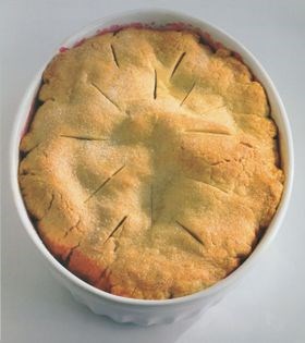 Blackberry and apple pie