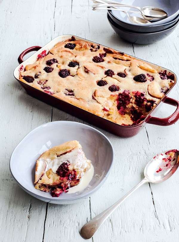 Blackberry and apple tray bake