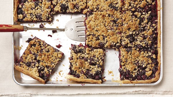 Blackberry and blueberry sheet pan pie