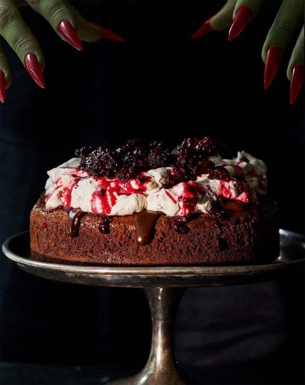 Blackberry and sage Mississippi mud pie 