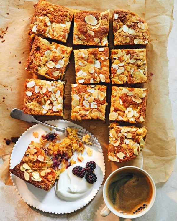 Blackberry, brown butter and almond squares 