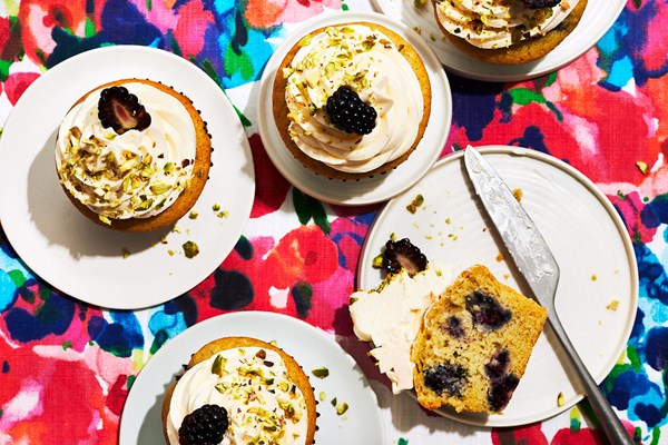 Blackberry-cardamom cupcakes with lemon frosting