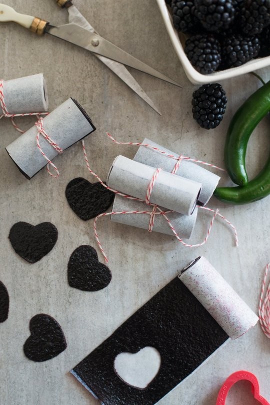 Blackberry-chile fruit leather