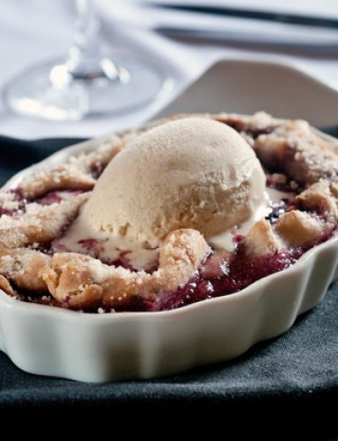 Blackberry cobbler