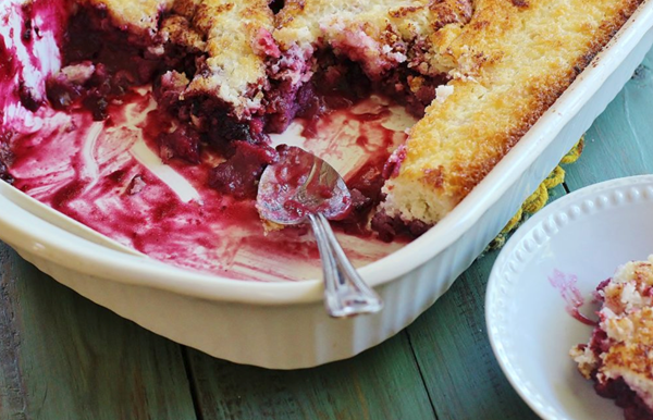 Blackberry cobbler