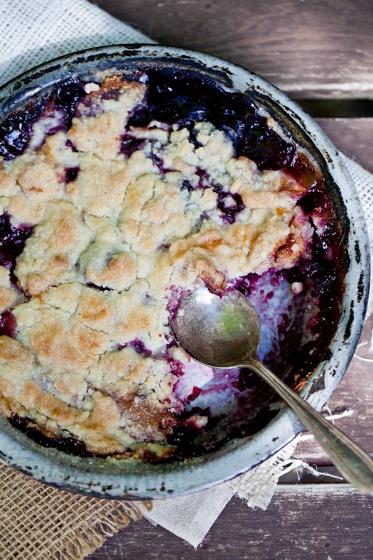 Blackberry cobbler