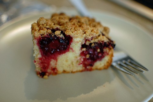 Blackberry coffee cake