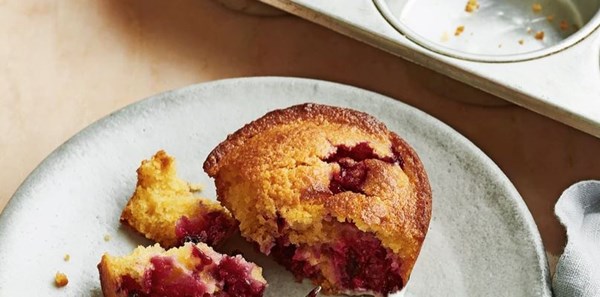Blackberry cornbread muffins