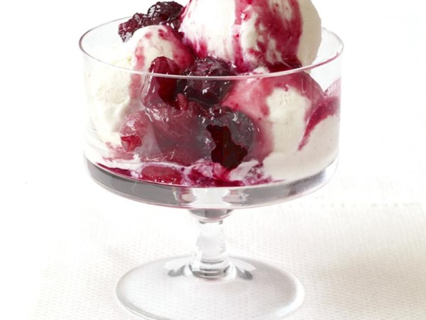 Blackberry-grape sundaes
