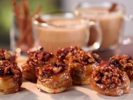 Blackberry-hazelnut sticky buns
