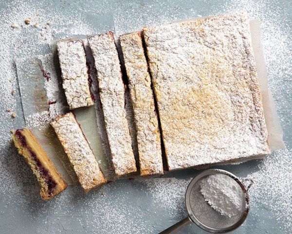 Blackberry jam bars