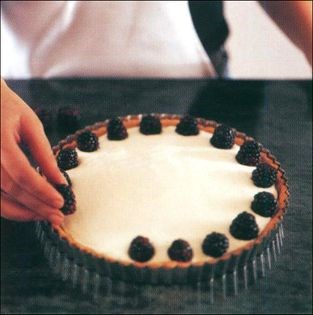 Blackberry-lemon cream tart