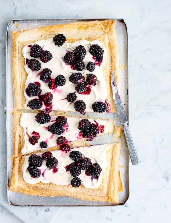 Blackberry mascarpone tart