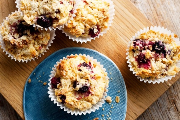 Blackberry, raspberry and oat crumble muffins