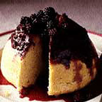 Blackberry sponge pudding