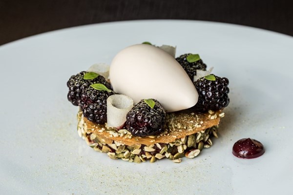  Blackberry tart