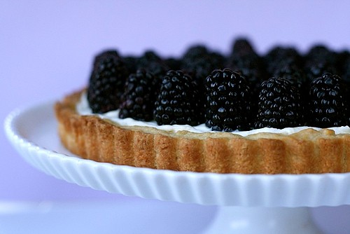 Blackberry tart with honey mascarpone filling