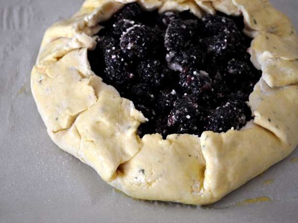 Blackberry thyme galette