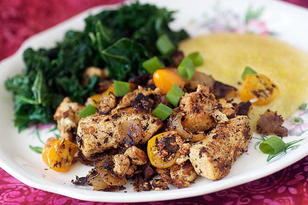 Blackened scrambled tofu and garlicky polenta grits