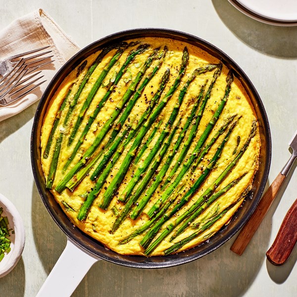 Blistered asparagus frittata [Ismail Samad]