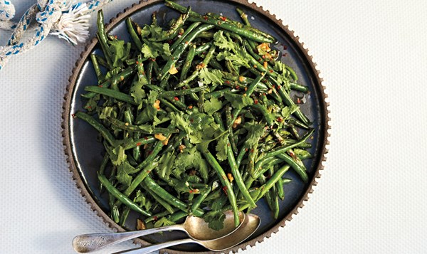Blistered green beans with garlic and miso