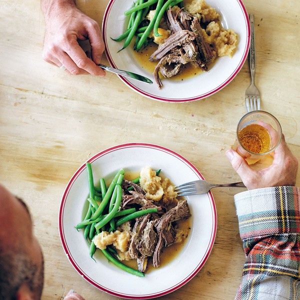 Bloke beef 'n' beer with mash