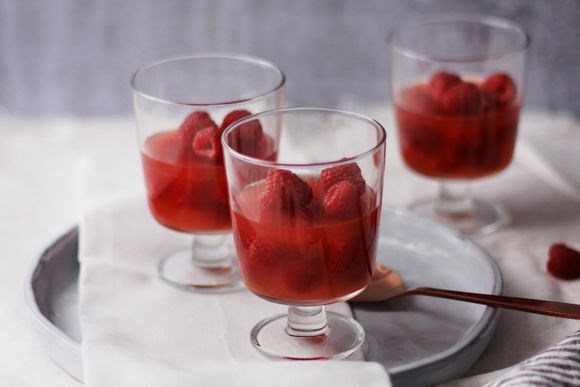 Blood orange and apple cider jellies with raspberries