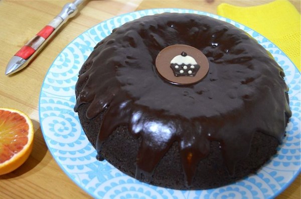 Blood orange chocolate cake (with orange chocolate glaze)