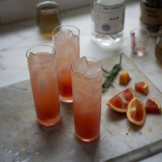 Blood orange gin sparkler