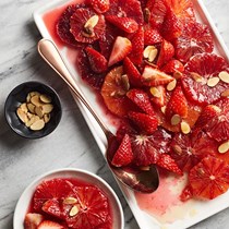 Blood oranges with almond-macerated berries