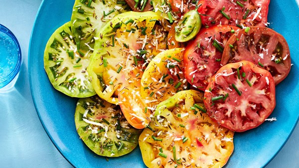Bloody-Mary tomato salad