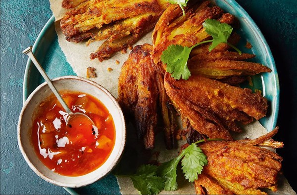 'Blooming' shallot bhajis