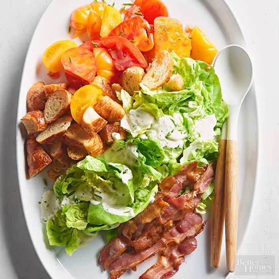 BLT salad with creamy chive dressing