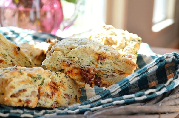 BLT scones