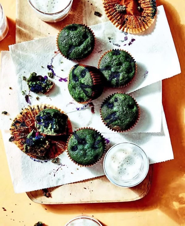 Blue blueberry muffins