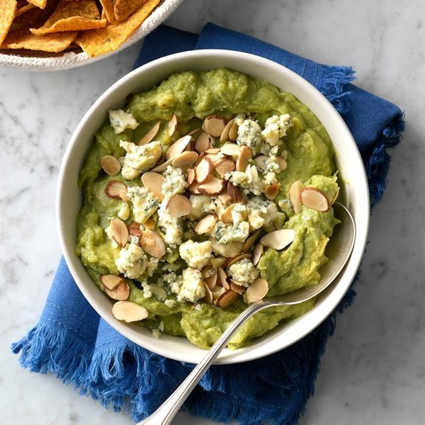 Blue cheese & toasted almonds [guacamole]