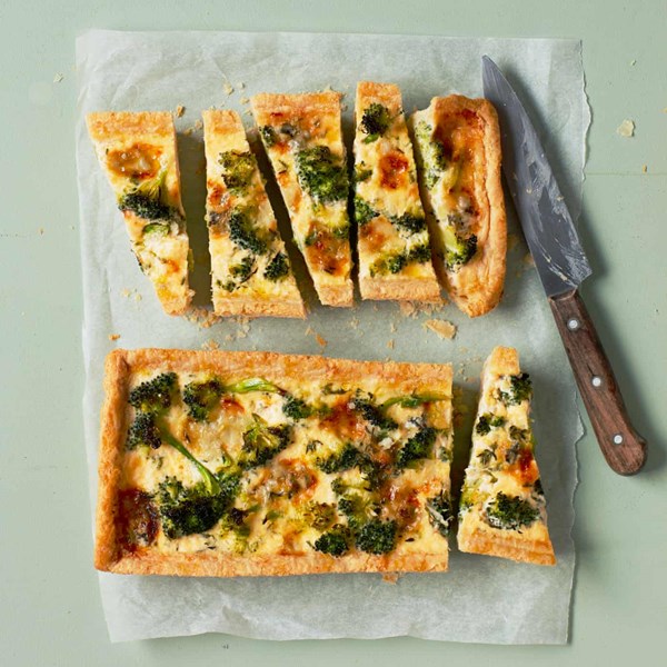 Blue cheese and broccoli quiche