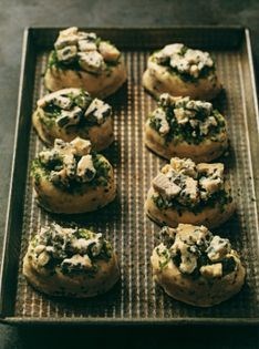Blue cheese and chive scones