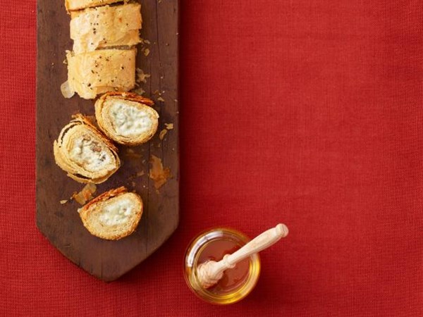 Blue cheese and pecan strudel