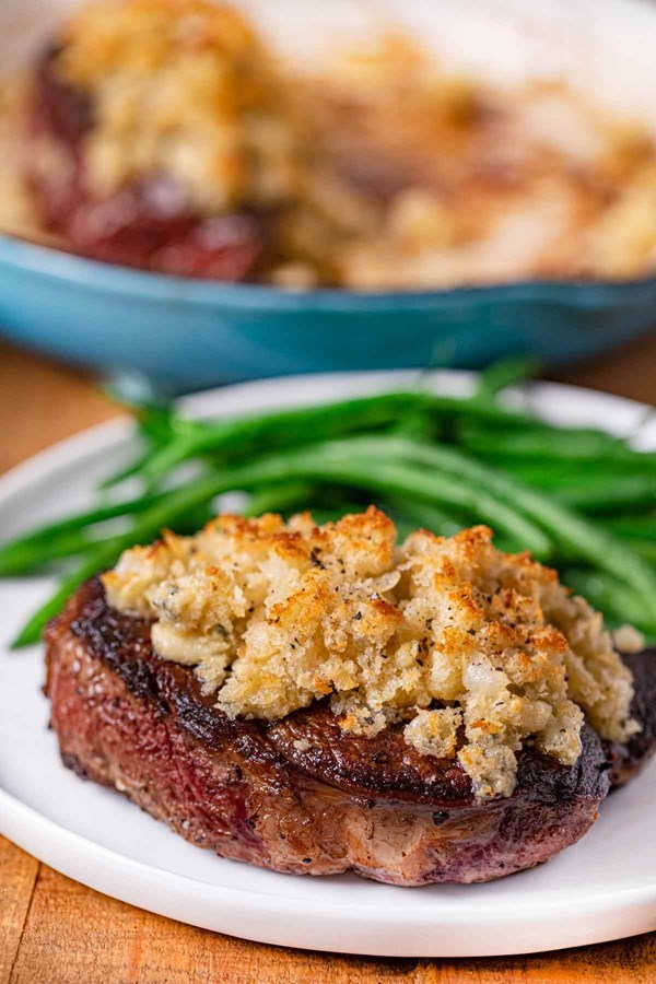 Blue cheese crusted filet mignon