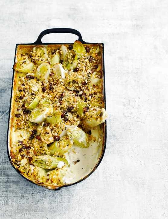 Blue cheese leeks with crispy bacon breadcrumbs