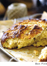 Blue cheese pecan bread